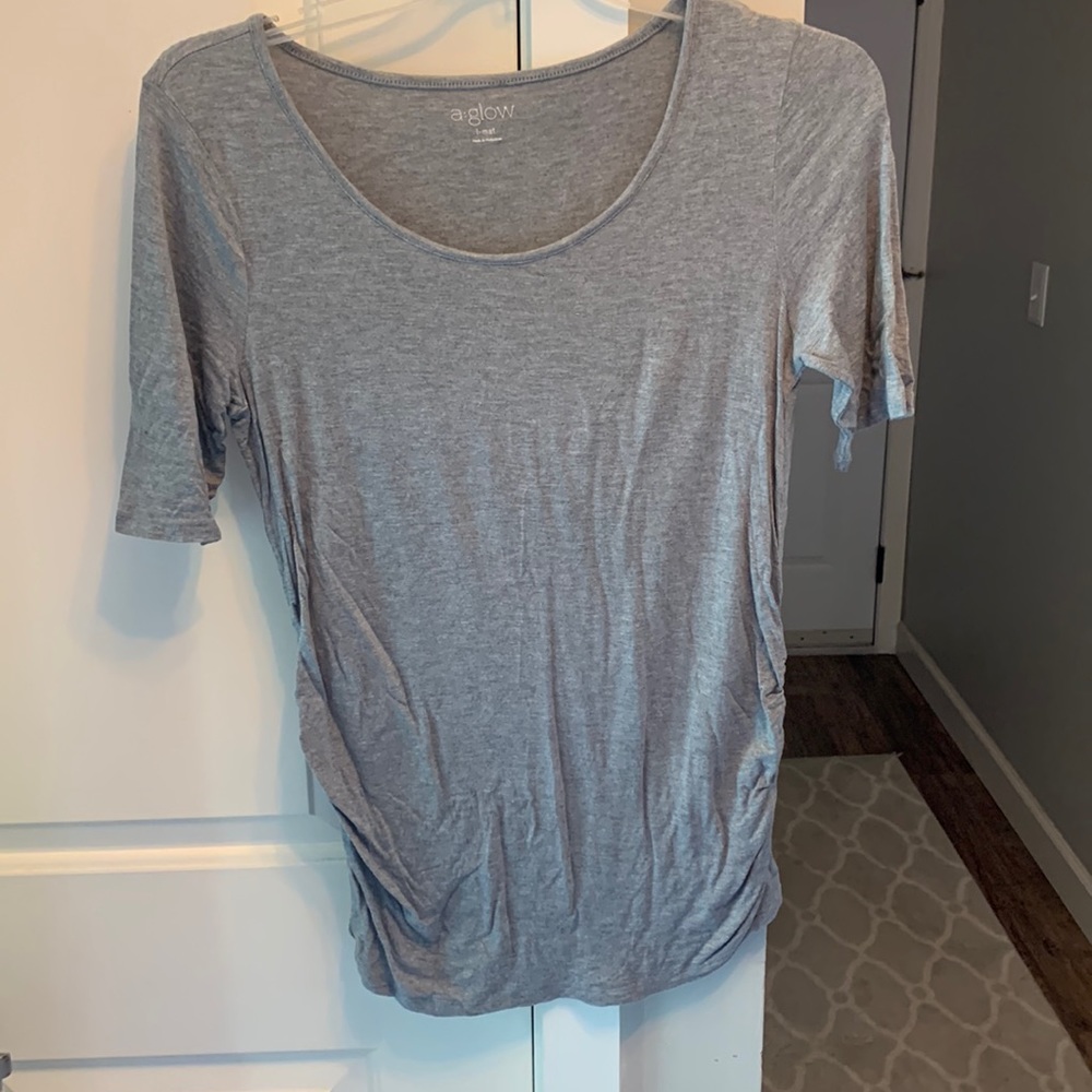 Maternity shirt sleeve shirt